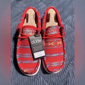Brand new! Hey Dude’s Wally Serape Sedona Canvas shoes. Size 11 women / 9 men.